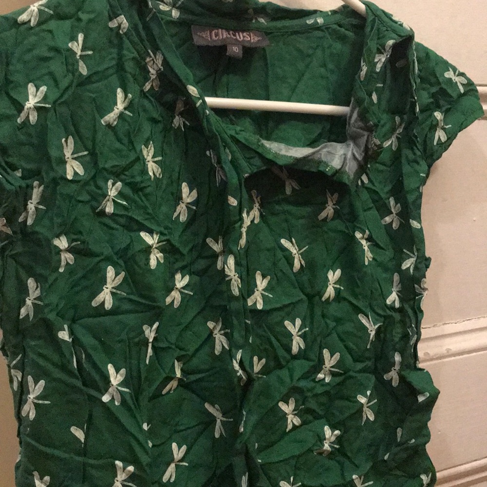 Cinched dragonfly pattern green blouse